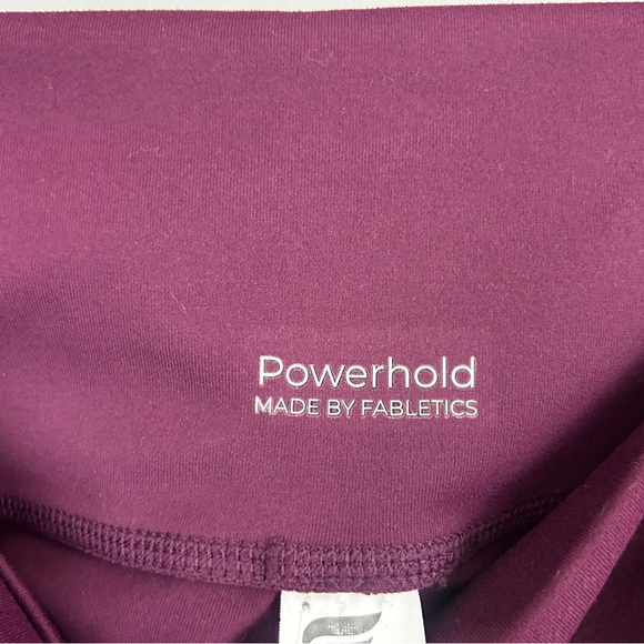NWT Fabletics Mila Pocket Capri High Waist Powerhold Size Medium - Picture 7 of 13